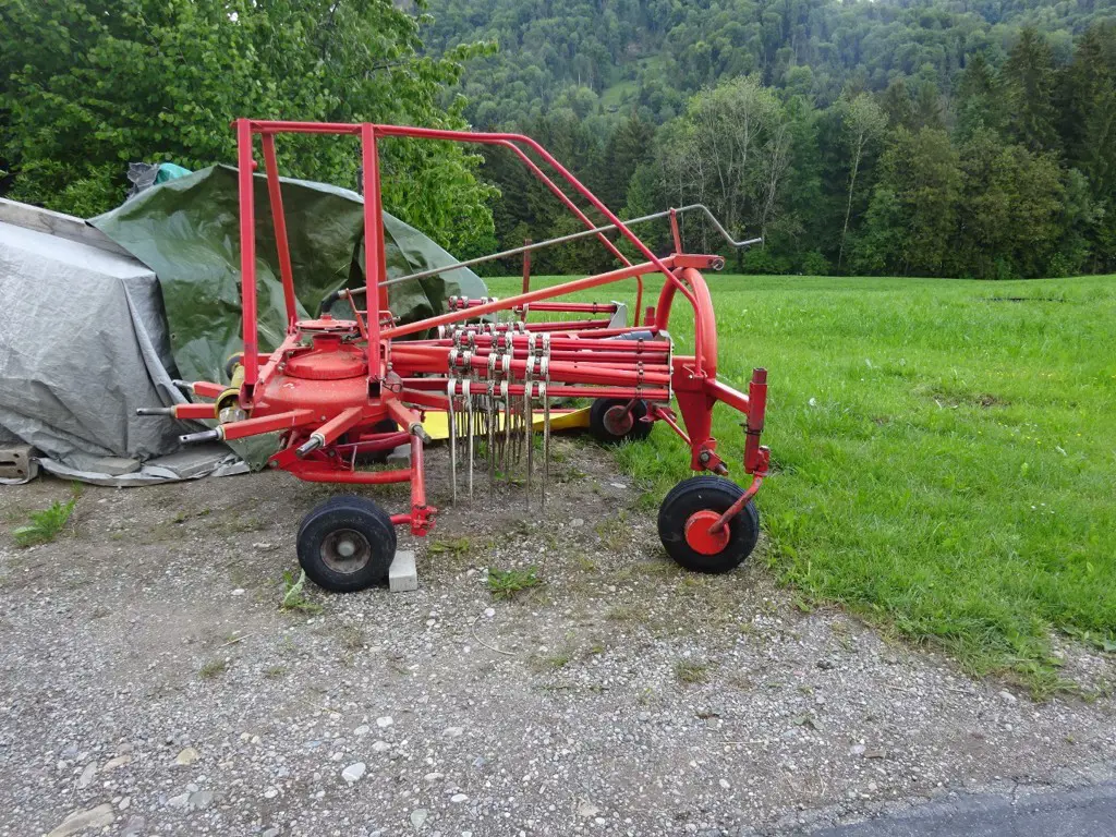 Kreiselschwader Pöttinger Top 340U