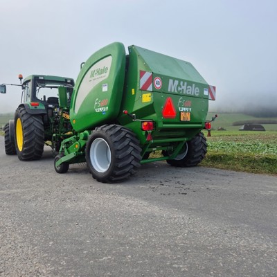 McHale F5600 Plus Rundballenpresse