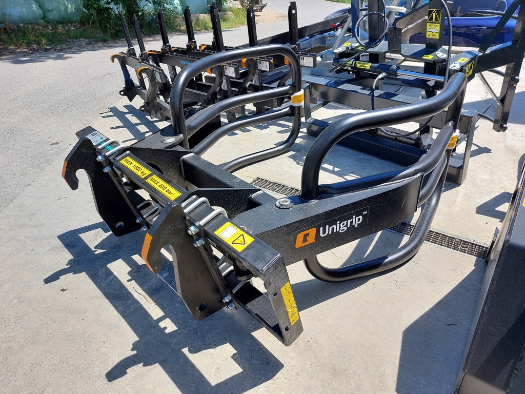 e451eb52-dbc0-4854-9a15-300f6c57741f-Quicke Unigrip 160 (7).jpg