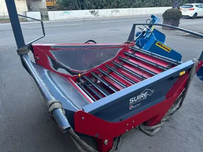 Rundballenabwickler Suire/Dérouleuse à balles rond