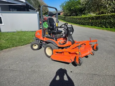 Tondeuse frontale Kubota F3890