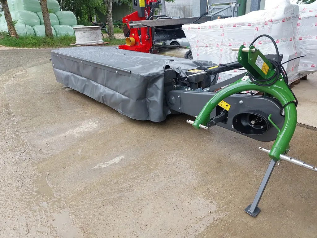 c4cf4477-809b-4e73-af6a-5683a8cd0ed7-Fendt Slicer 2870 (3).jpg