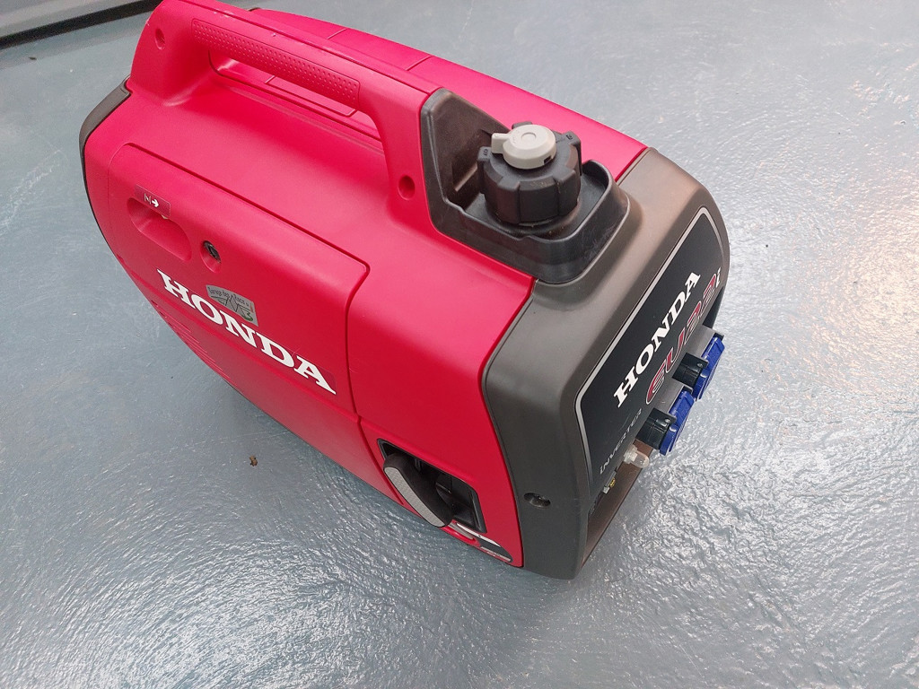 25c9e834-9a47-4e5c-ab1f-80e071d1990f-Honda EU 22i (1).jpg