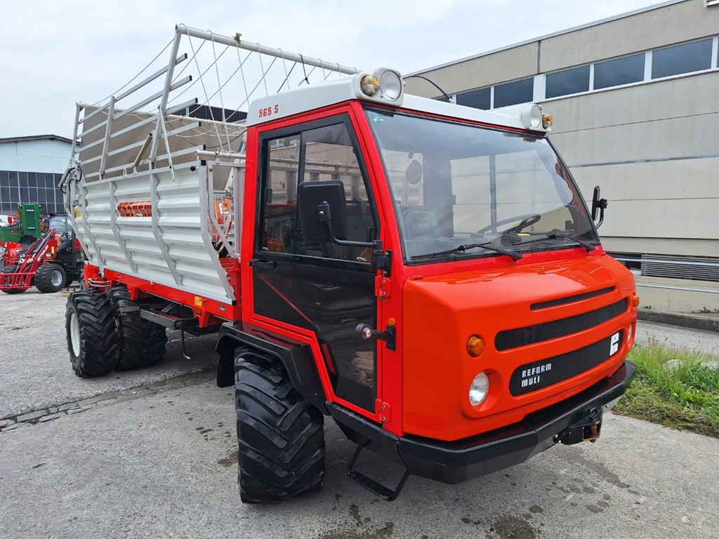 0e055a62-db0b-414b-91f2-b0ead43ee4c5-PHOTO-2025-10-16-10-23-21 2.jpg