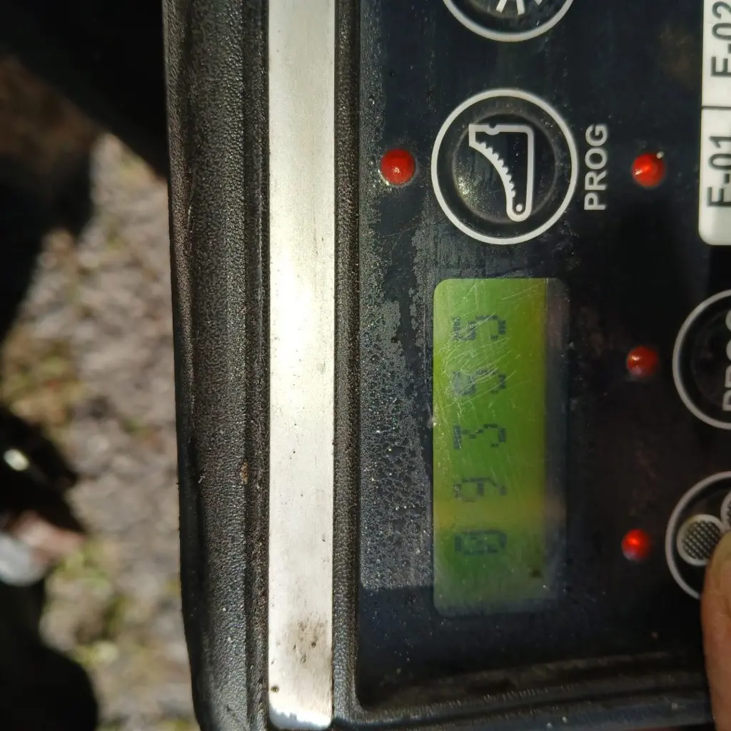 a1650dc5-5edc-4961-8600-746a60b262a3-WhatsApp Image 2025-10-06 at 10.54.23 (3).jpg