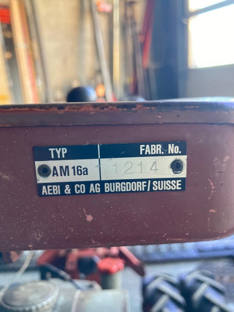 2ed4b352-80f4-4b63-9cb8-e623da188a71-Aebi AM16-03.jpg