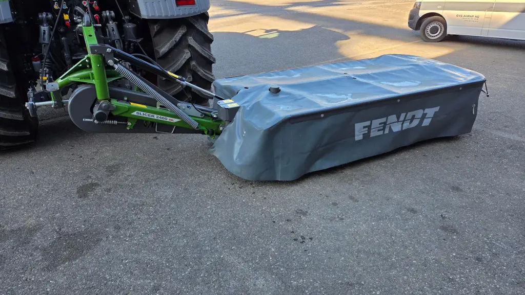 a57457d8-ec51-41aa-aad3-62f35a2703c9-Slicer2.jpg