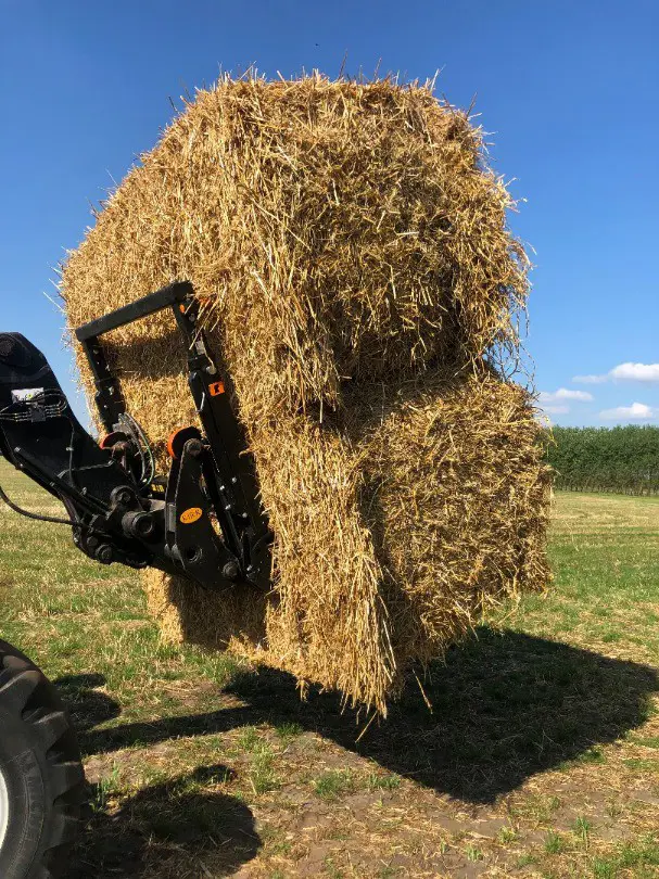 0fd37567-cb5c-4fa4-82d7-a5e2a84aed51-Bale Fork L+_Manitou_Denmark 2021 (5).jpg