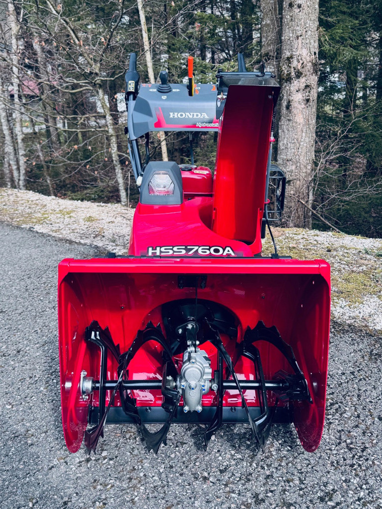 1b8f9a68-0dcf-4b11-b9af-ca012ae63961-Honda HSS 760 AET (6).jpg