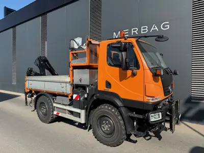 Unimog U20 mit Kran Hiab