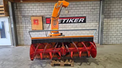 Schneefräse Westa 220 cm breit zu Traktor Front