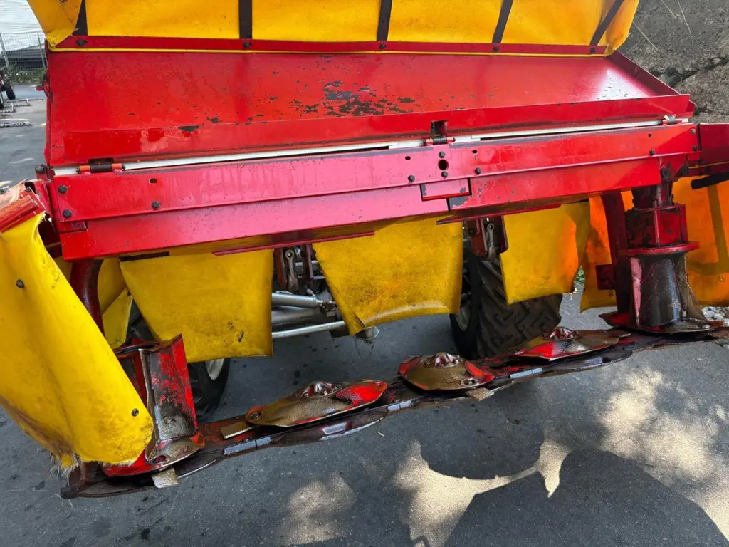 c1bc32ca-1f3d-4fa3-8061-2a6d2d9c50b7-Pöttinger Cat 220 alpin Balken Imfeld Pe.jpg
