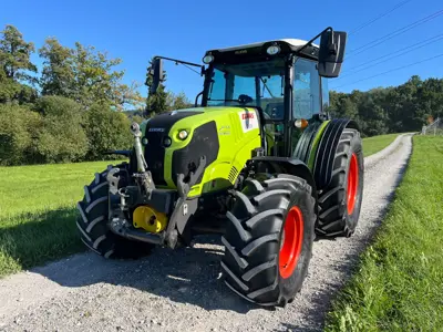 Traktor Claas Elios 210 / Höhe < 2.45m