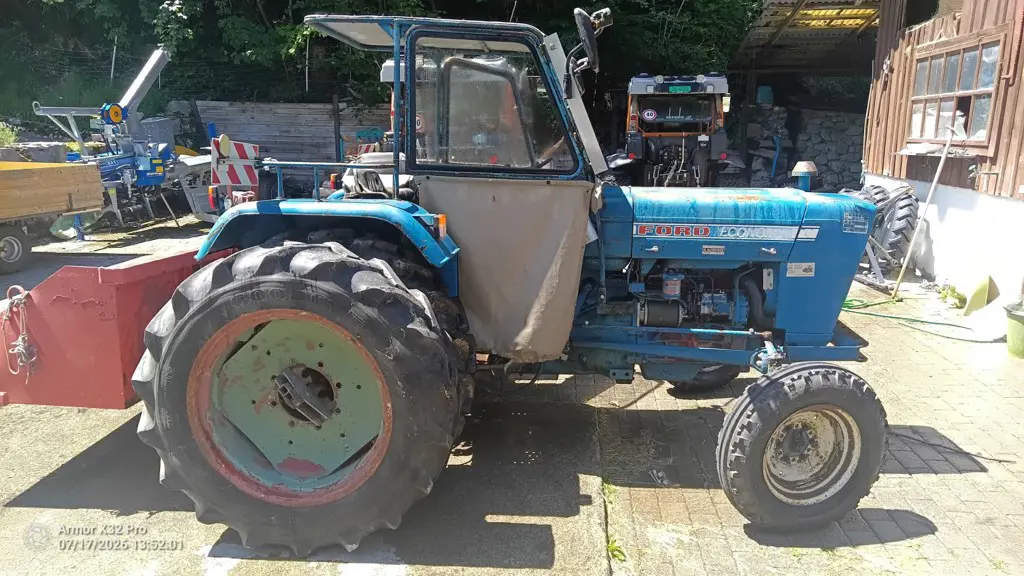 Ford B 1013P Traktor