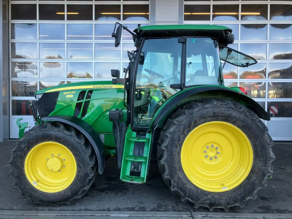 John Deere 6100 RC