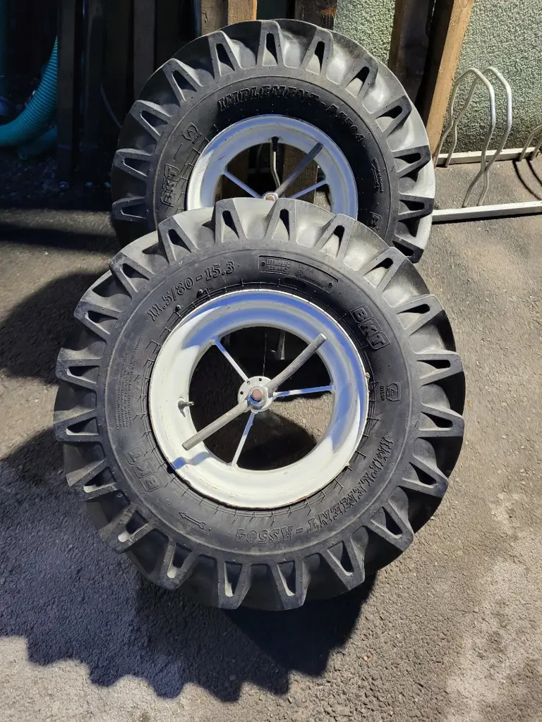 Doppelrad 11.5/80-15.3