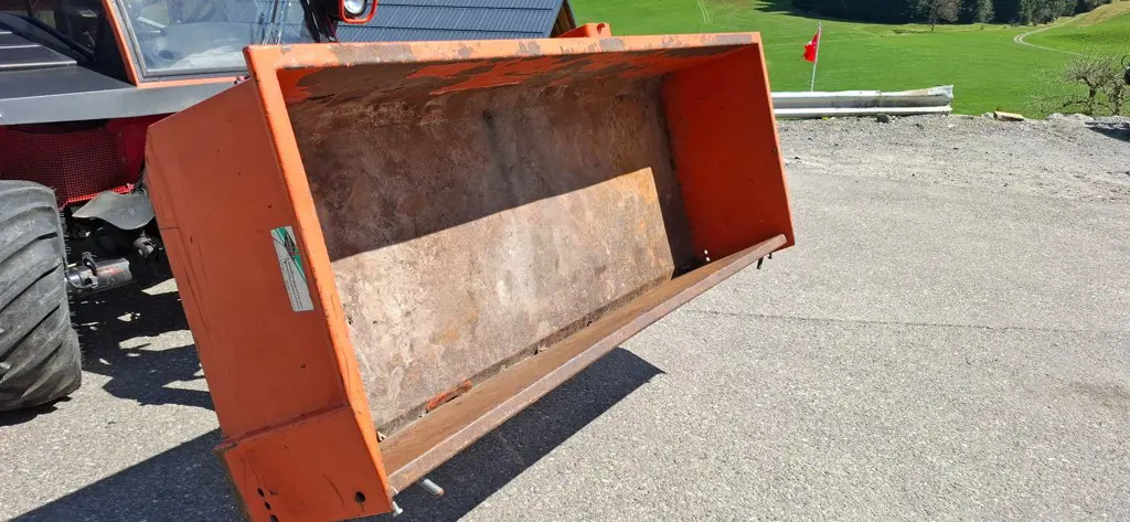 6996fe8a-f70a-465b-a62d-90f11bc81e31-Schaufel Metrac H6S 3 20260418_143049.jpg