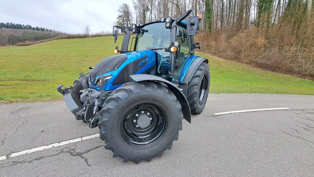 Valtra G 135 Versu