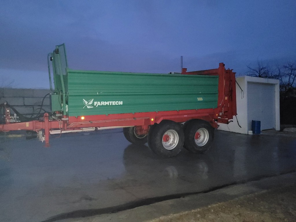 42129cb3-ccec-45b2-a829-50c03e56cbd5-PHOTO-2025-10-01-16-44-23 1.jpg