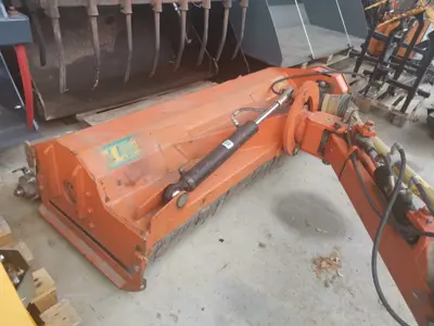 Broyeur d'accotement Agrimaster FL160