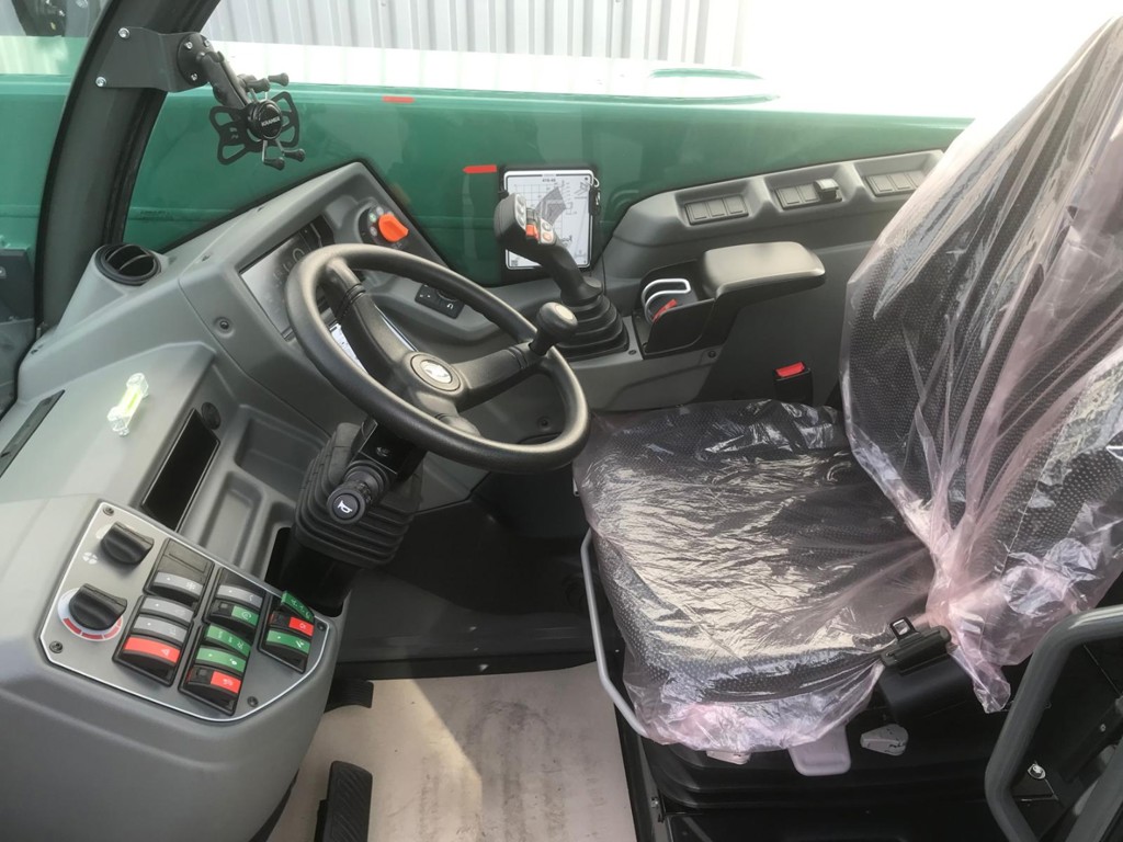 d9ac13be-c06f-4b8d-87c8-b9e2a1ea67ed-WhatsApp Image 2025-03-10 at 16.45.47 (6).png