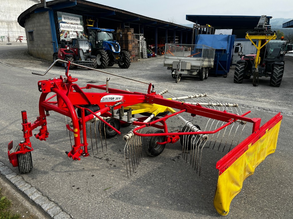 1cf0de86-b55c-44d1-9acd-b81e5240183d-14781 Pöttinger Kreiselschwader Eurotop 380 N (4).jpg