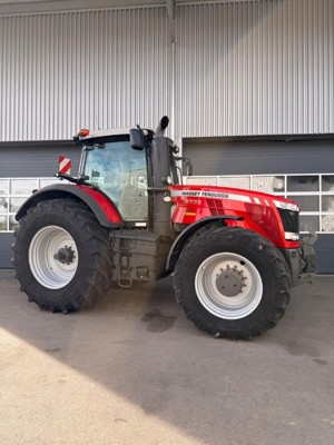 Traktor MF 8737 / Robert Aebi Landtechnik AG