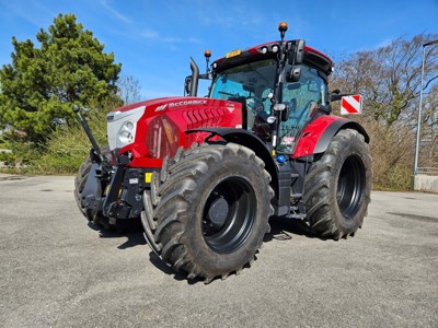 Tracteur McCormick X7.418 VT-Drive / Traktor