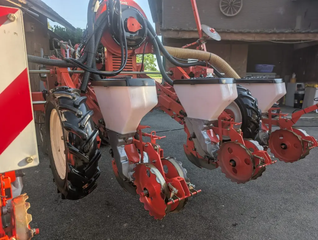 9c1731f3-8447-4c82-998c-36b9fb5cb91b-WhatsApp Image 2026-04-10 at 15.jpg