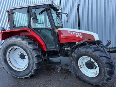 Steyr 975 A mit Fronthydraulik + Zapfwelle