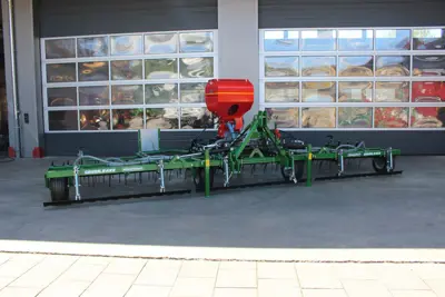 Grünland-Striegel GREEN.RAKE pro 6m + Krummenacher