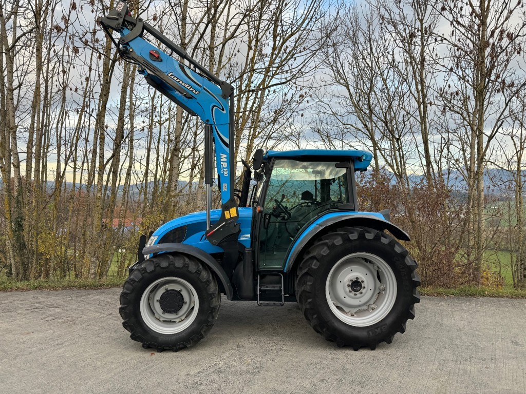 83bab7d0-337e-4b00-8593-4ab73ff08660-Photo 10.11.25 16 24 13.jpg