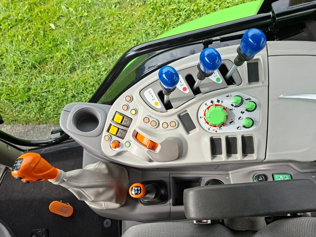 fb0b4f83-c3cd-46ee-9052-25b84db700b4-Innen neu.jpg