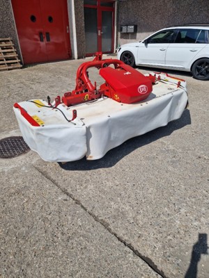 Frontscheibenmähwerk Lely 220