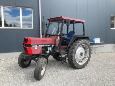 Traktor Case International 633