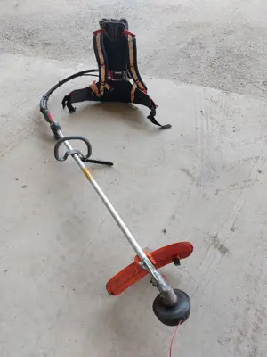 Débroussailleuse Husqvarna