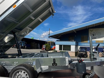 WM Meyer AG, Anhänger Auto HKC 2726/155 Alu Ti