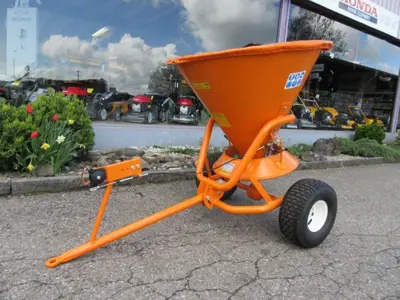 Gamberini Salzstreuer und Splittstreuer CL 200 mit Bodenantrieb