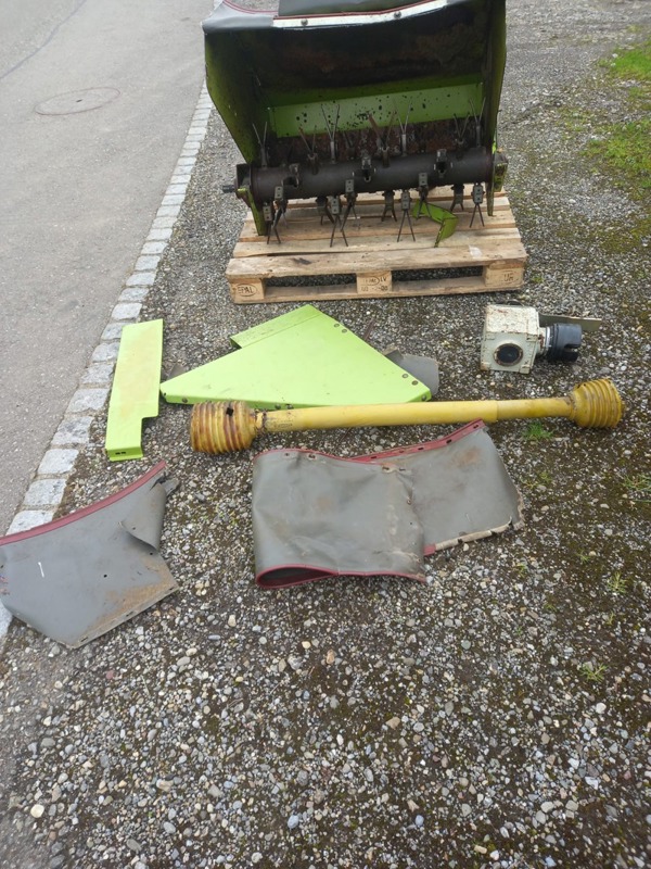 936bc1b5-cf35-4fc9-b09f-e9cfed022cd0-Trommelmäher Claas Corte 210 1.JPG