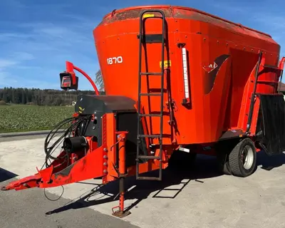 Futtermichwagen KUHN PROFILE 1870