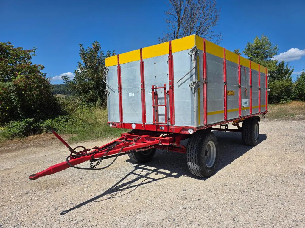 Pneuwagen Beck 13'200 kg mit Aluaufbau