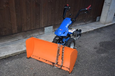 BCS Motormäher mit Schneepflug