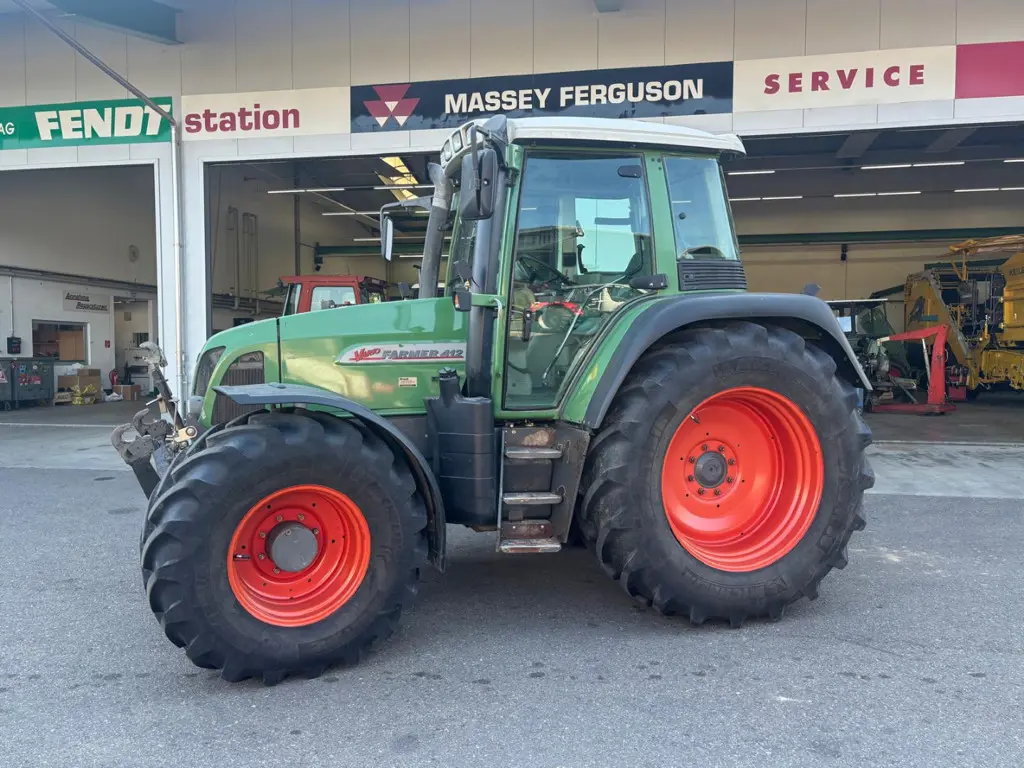 Fendt 412 Vario Traktor