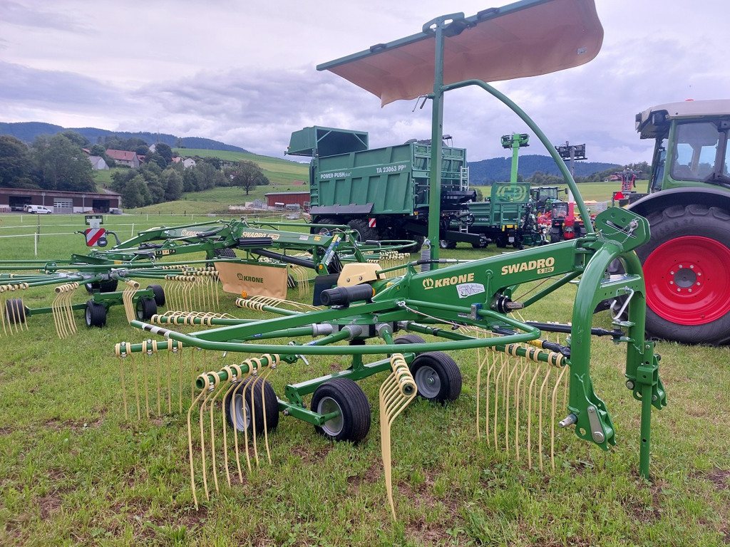 bfcc2920-1d23-4880-a39b-61abf271aca6-Krone Swadro S 380  (7).jpg