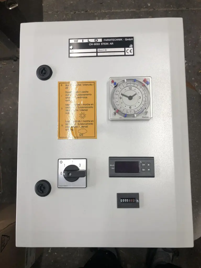 20bbcfe7-475d-41e0-9ada-f7a5b7aa85ee-Steuerung-mit-Hygrometer.jpg