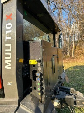 0fbb2f21-65a5-4651-8412-460f36b7c23f-Hefti 8.jpg