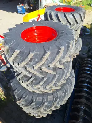 Kompletträder 600/65R38 und 540/65R24, passend für Fendt 300 Vario