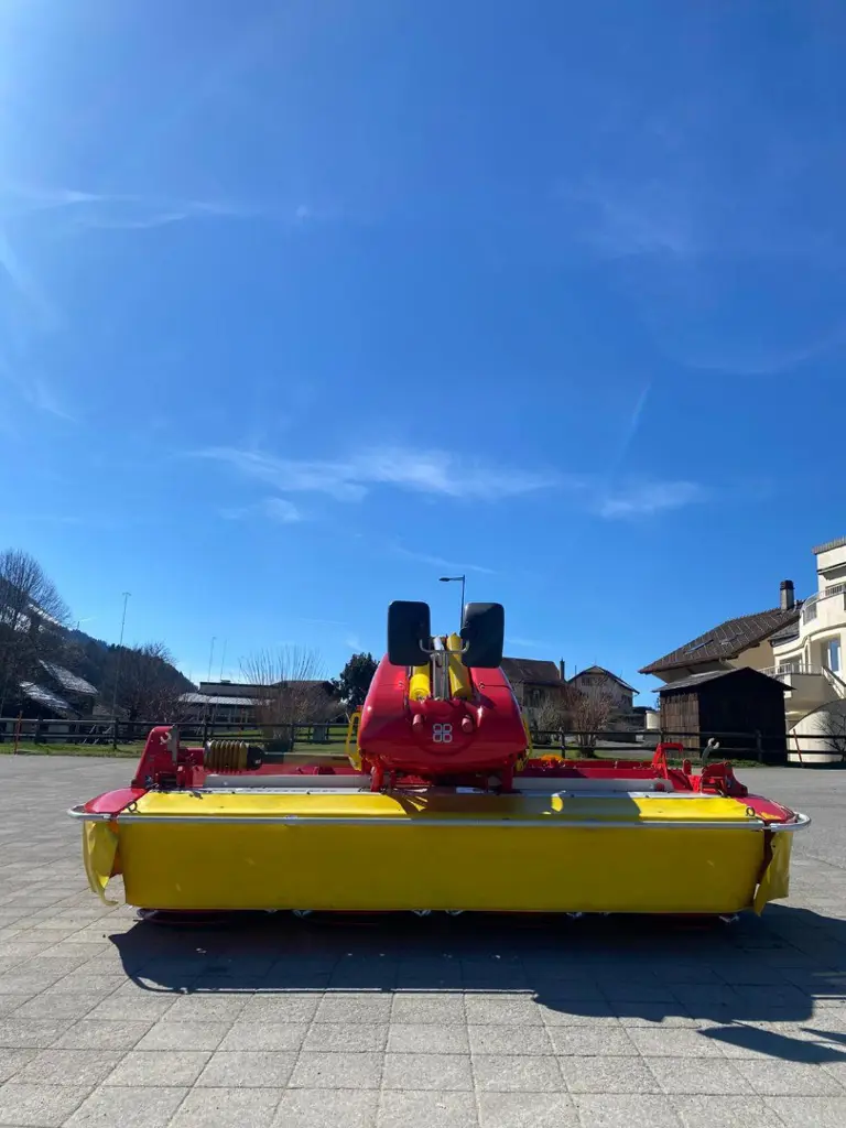 b97899f2-7970-4f6d-b342-9552269008b6-WhatsApp Image 2026-03-18 at 08.52.13 (3).jpg