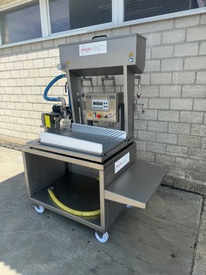 Bag-in-Box Abfüllanlage / Remplisseuse en poches