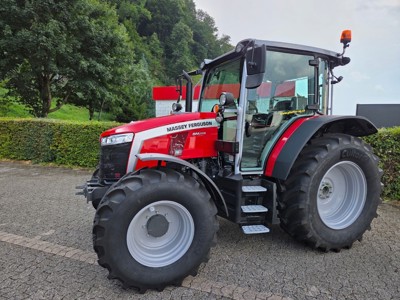 Massey Ferguson 5M.115
